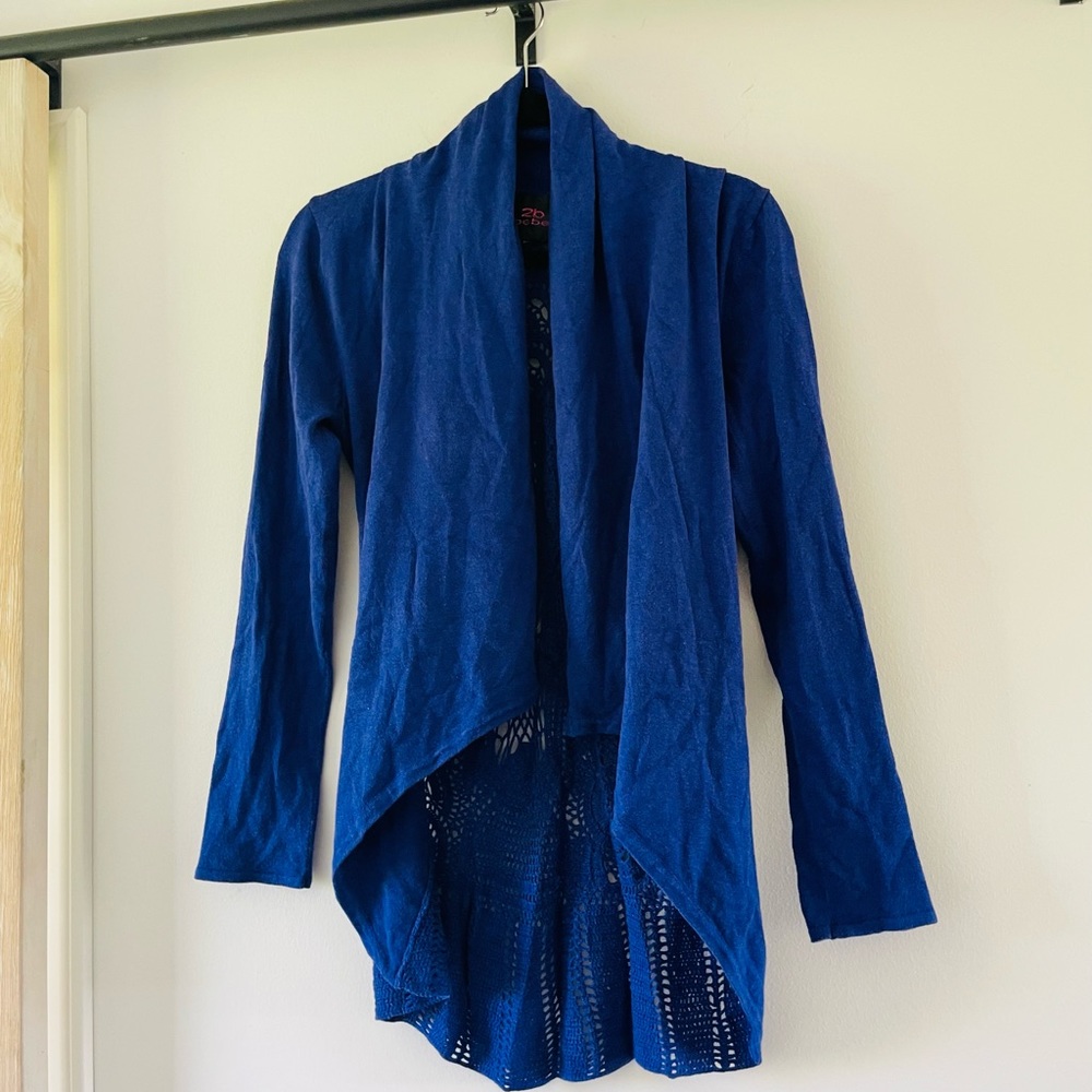 Unique Vary-Backing Sweater